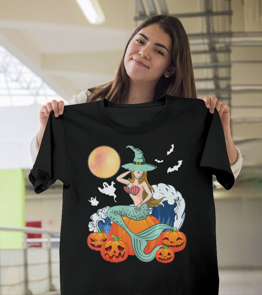 Scary Moon Pumpkin Ghosts Mermaid Witch With Jack-O'-Lanterns And Bats T-Shirt