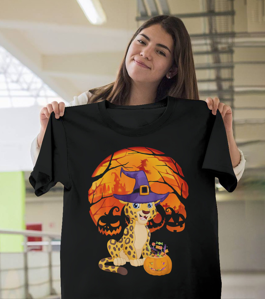 Halloween Costume Leo Witch Hat Leopard Jack-o'-Lantern Moon Shadows T-Shirt