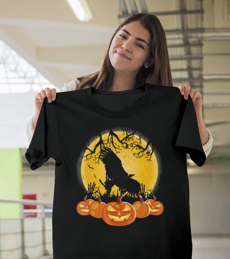 Vulture Silhouette With Pumpkins And Full Moon Halloween Scene T-Shirt
