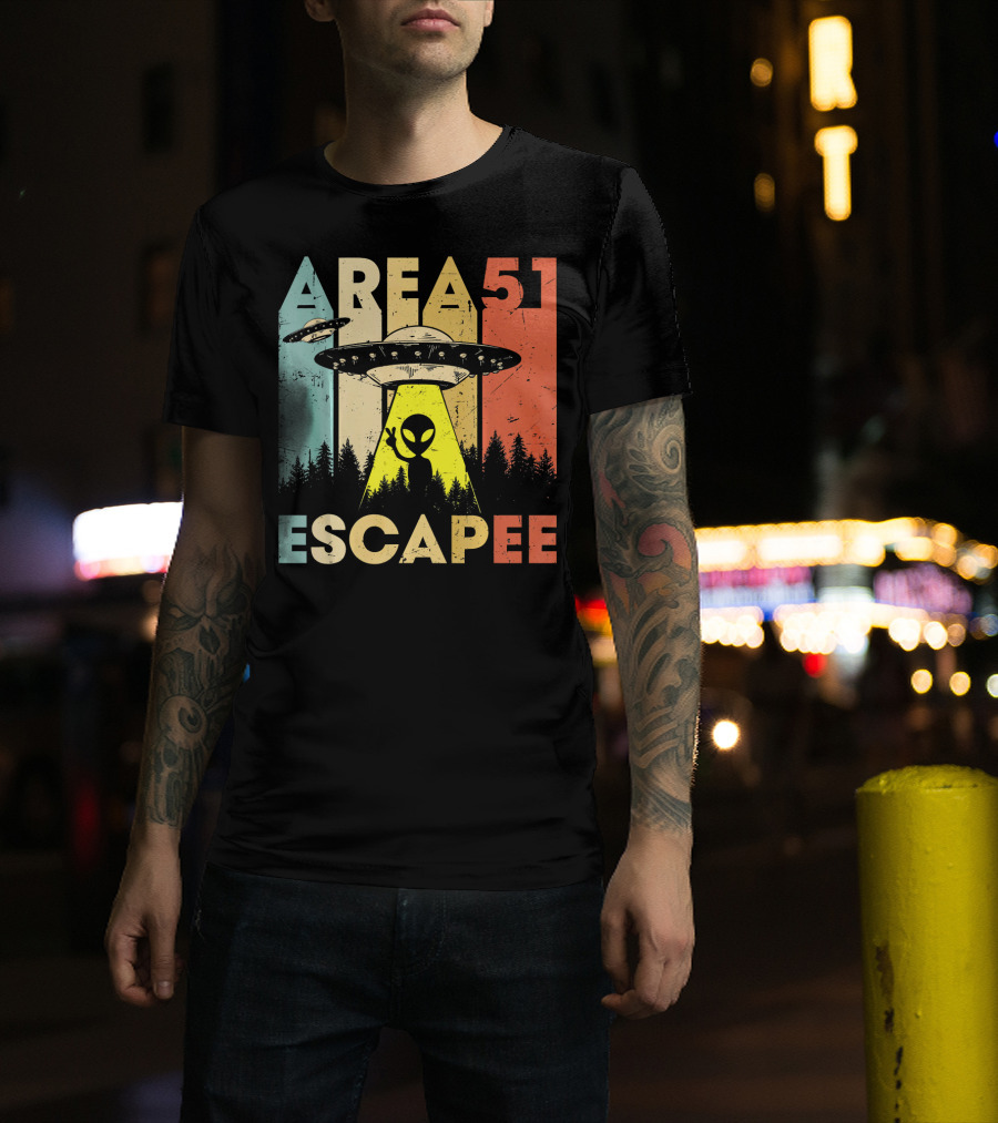 Area 51 Escapee UFO Alien Vintage Halloween Costume T-Shirt