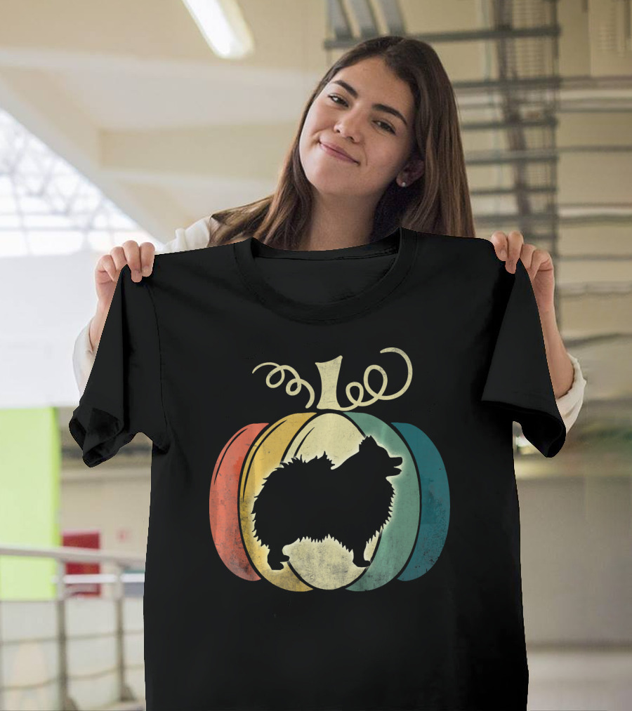Pomeranian Dog Silhouette Vintage Pumpkin Halloween T-Shirt