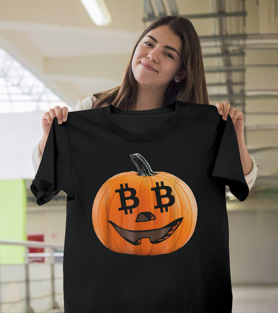 Bitcoin Pumpkin Halloween Costume Crypt T-Shirt