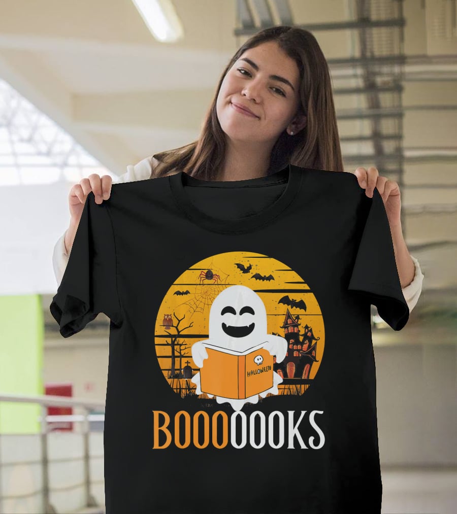 Booooooks Boo Read Books Funny Nerd Halloween Ghost Reading T-Shirt