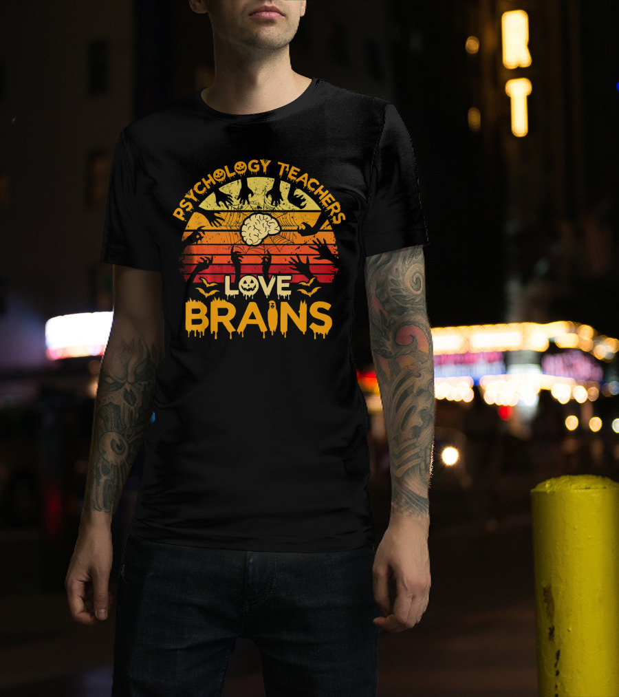 PSYCHOLOGY Teachers Love Brains Halloween Themed Retro T-Shirt