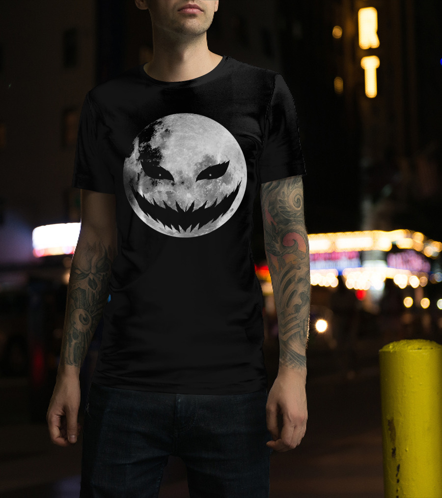 Jack O Lantern Scary Face On Moon Halloween T-Shirt