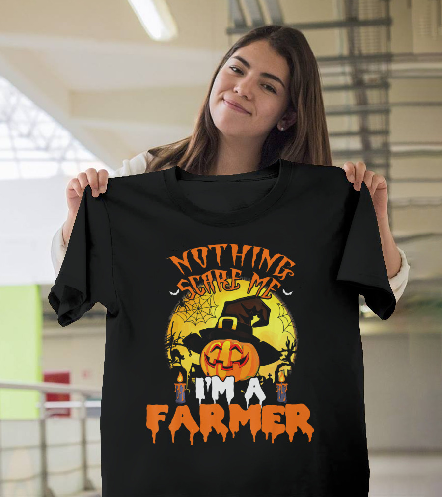 Orange Halloween Jack-O'-Lantern Hat Spider Web Nothing Scares Me I'm A Farmer T-Shirt