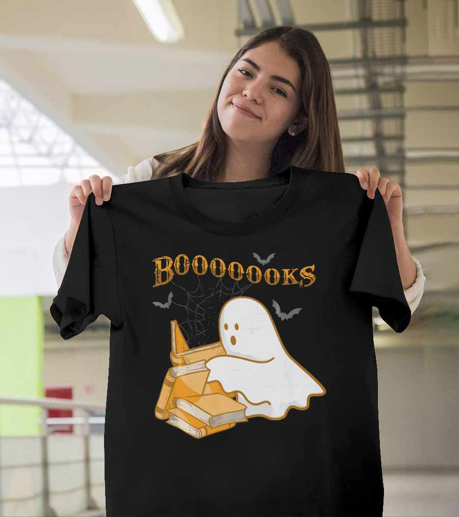 Booooooks Ghost Reading Bat Halloween Teacher T-Shirt
