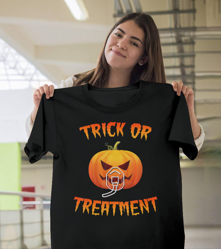 Trick Or Treatment Halloween Respiratory Therapist Pumpkin T-Shirt
