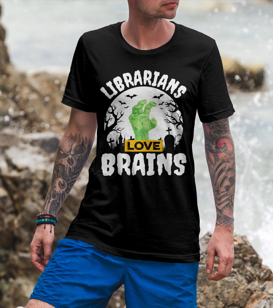 Librarians Love Brains Halloween Zombie Graveyard Scene T-Shirt