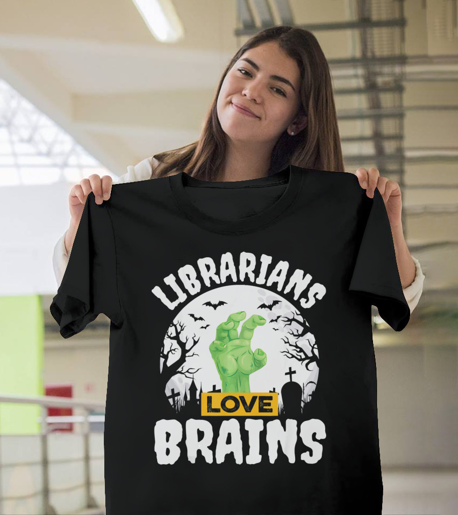 Librarians Love Brains Halloween Zombie Graveyard Scene T-Shirt
