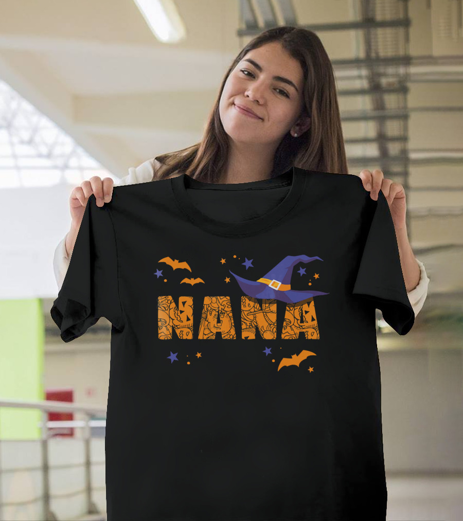 Halloween Nana Witch Hat Bats Stars T-Shirt