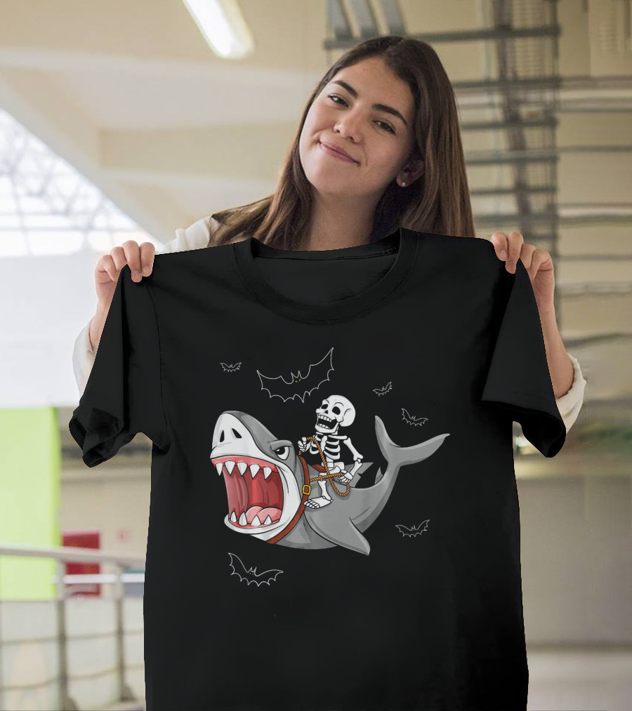 Skeleton Riding Shark Funny Halloween Bat T-Shirt