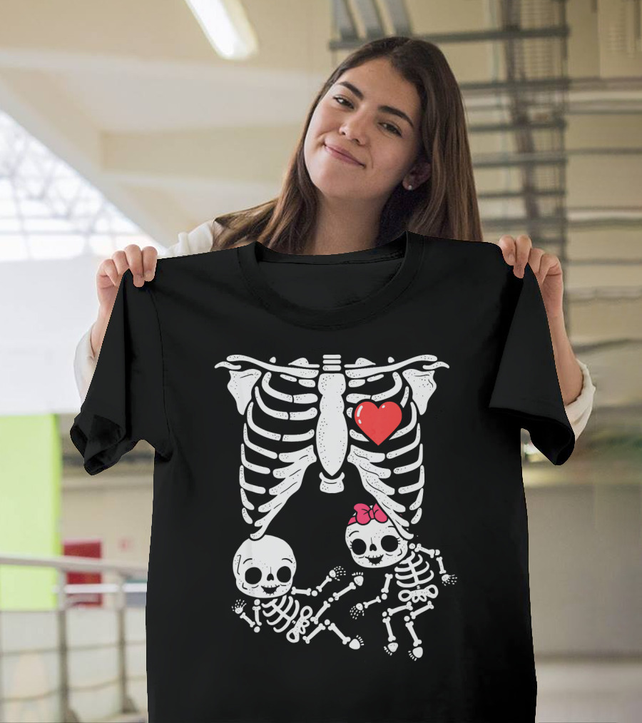 Skeleton Pregnancy Announcement With Baby Skeletons And Heart T-Shirt