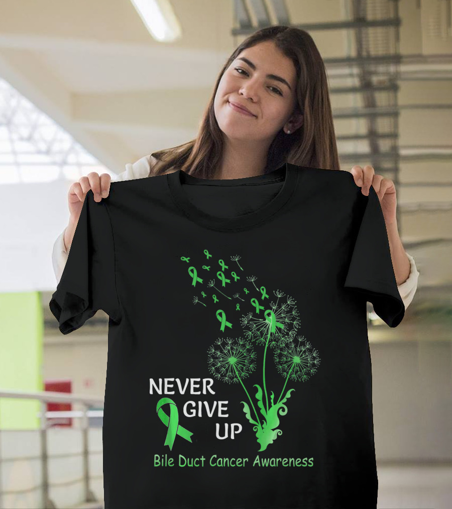 Never Give Up Bile Duct Cancer Awareness Dandelion Green Ribbons T-Shirt