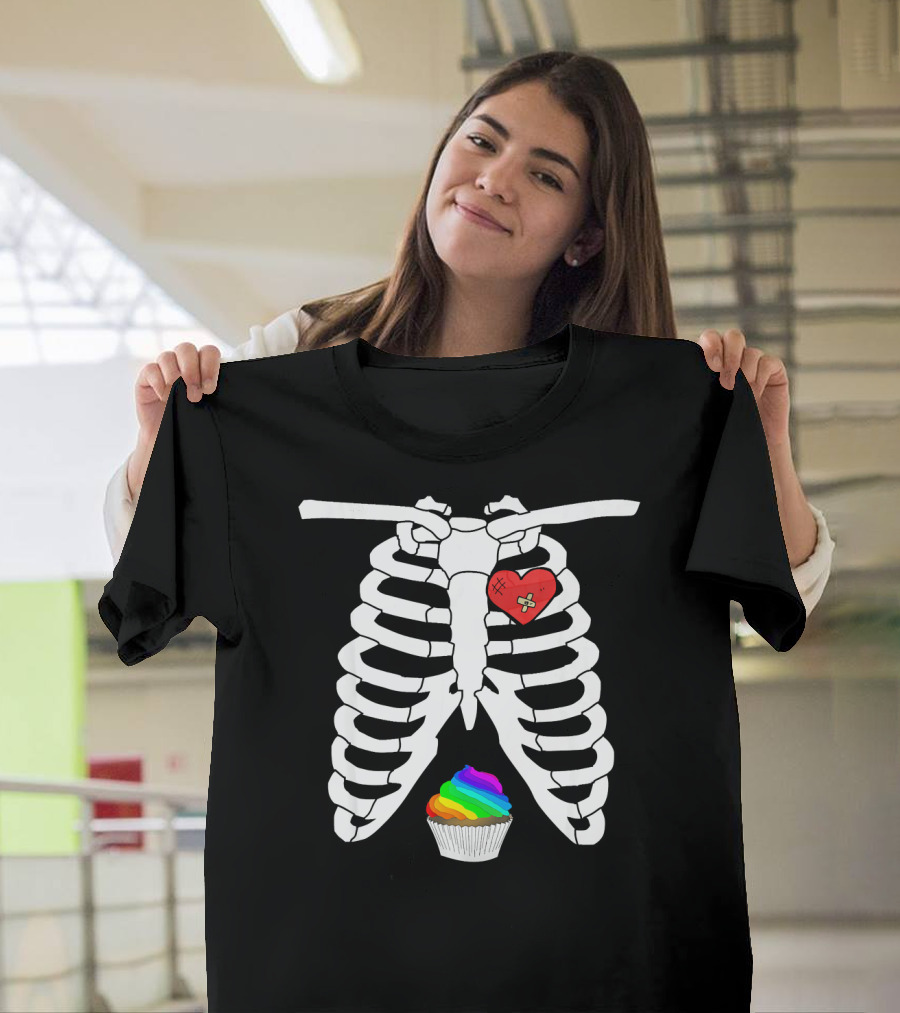 Halloween Skeleton X Ray Rainbow Cupcake Heart T-Shirt