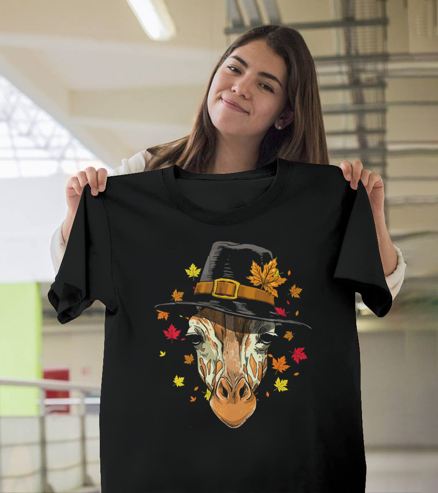 Thanksgiving Pilgrim Giraffe Autumn Leaves T-Shirt
