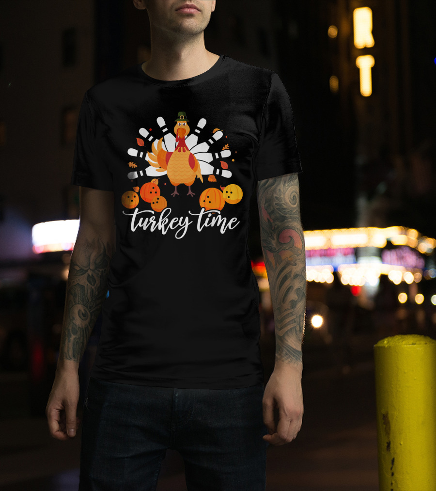 Turkey Time Bowling Fun Thanksgiving Turkey Bowling Pins Pumpkins T-Shirt