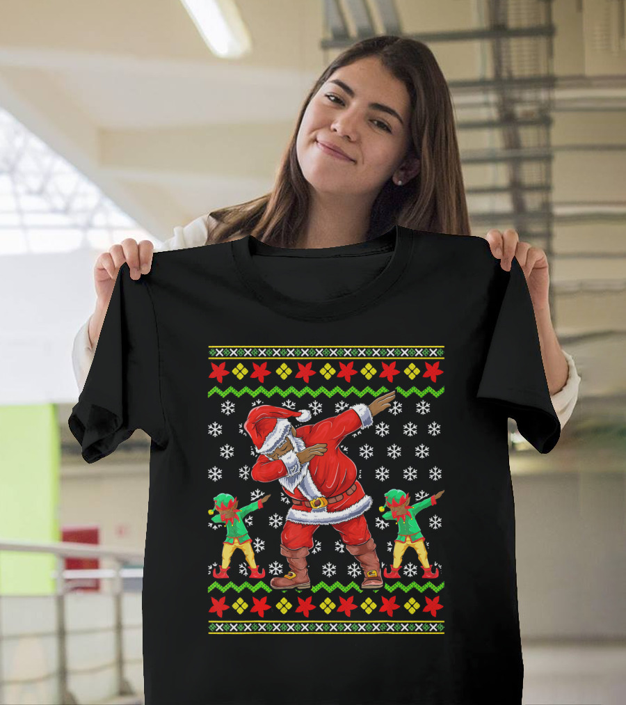 Christmas African American Dabbing Santa With Elves T-Shirt