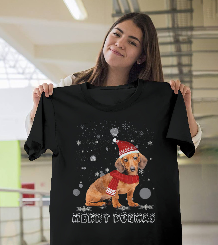 Merry Dogmas Dachshund Dog in Snow with Santa Hat and Scarf T-Shirt