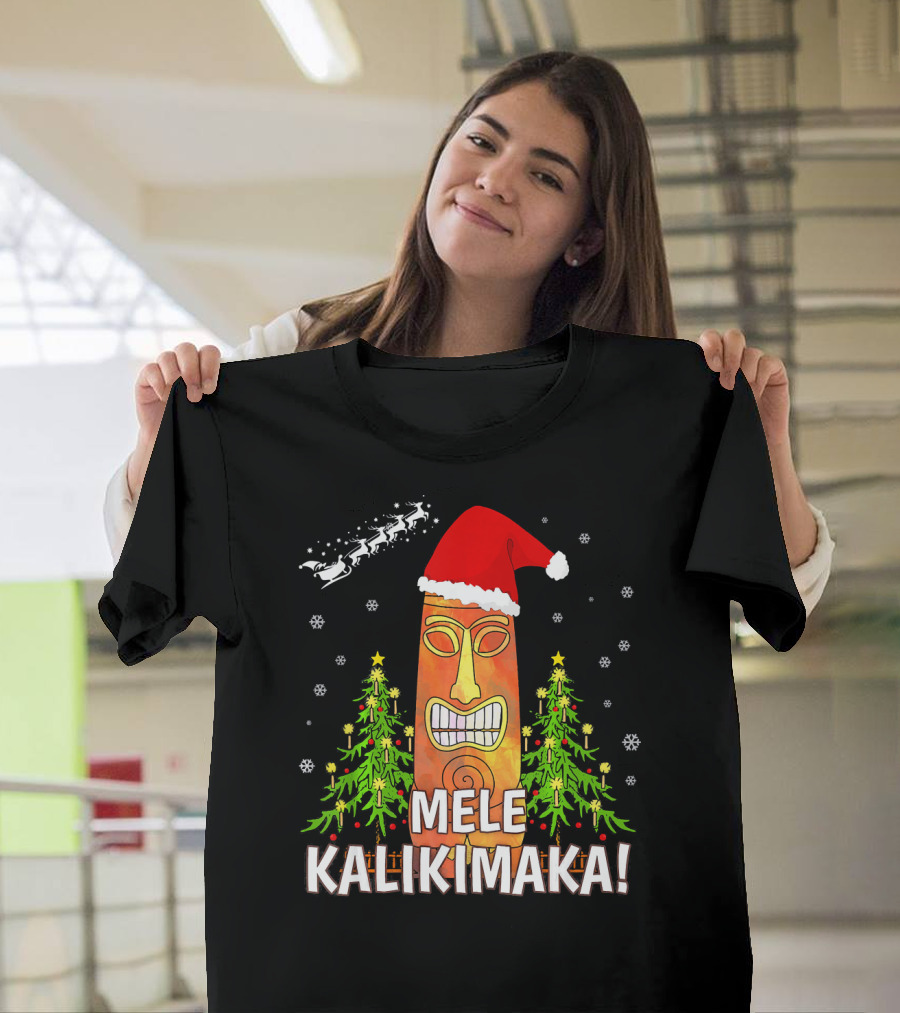 Mele Kalikimaka Santa Hat Tiki Christmas Trees Snowflakes Santa Sleigh T-Shirt