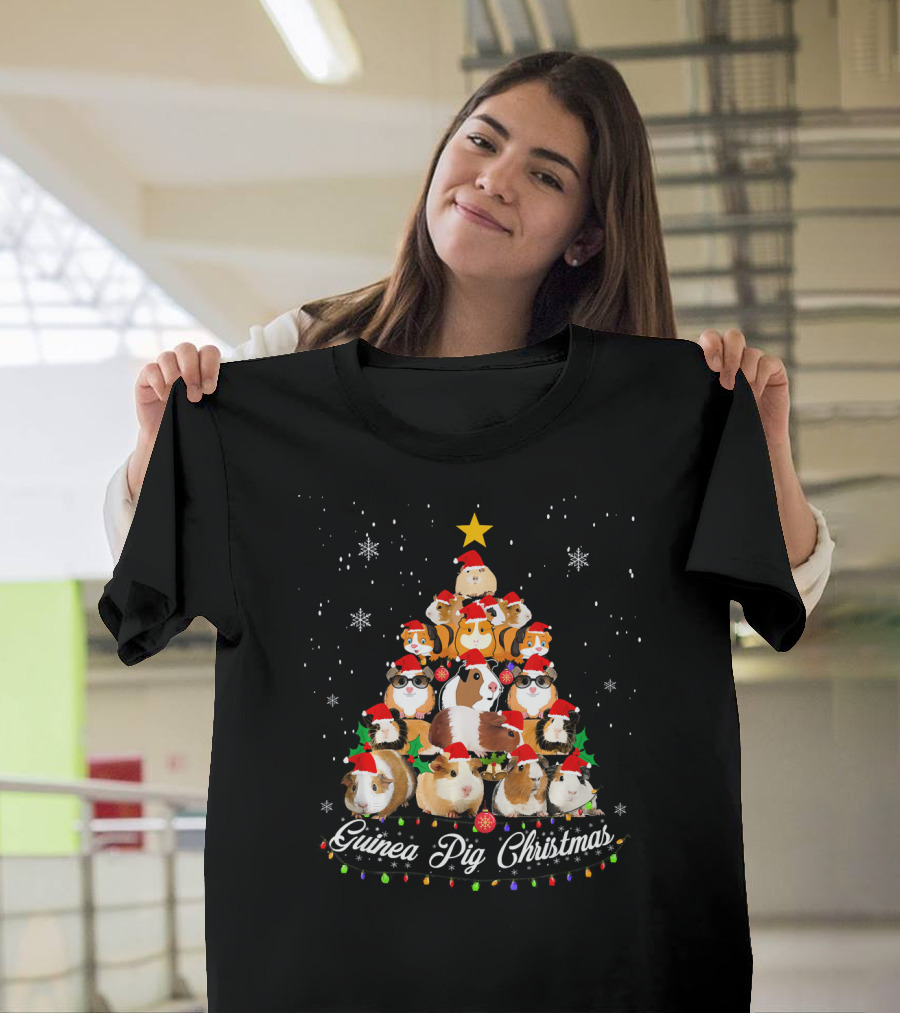 Guinea Pig Christmas Tree With Santa Hats And Snowflakes T-Shirt