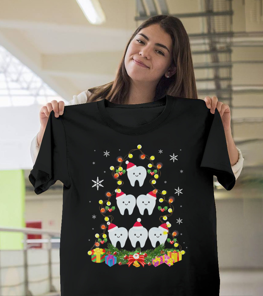 Dental Christmas Tree With Lighted Tooth Ornaments And Festive Gifts T-Shirt
