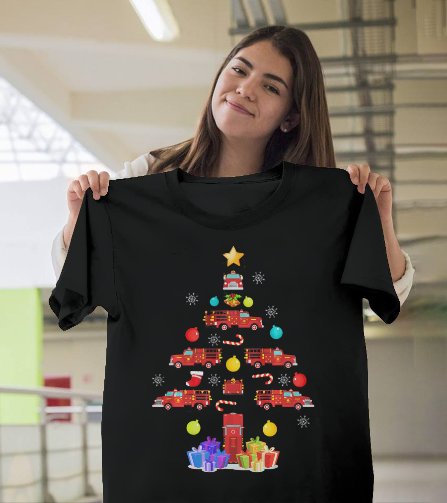 Funny Firefighter Christmas Tree Ornament Fire Truck Star Gifts T-Shirt