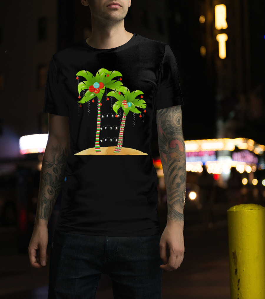 Christmas Tree Palm Mele Kalikimaka Palm Trees With Ornaments And Lights T-Shirt
