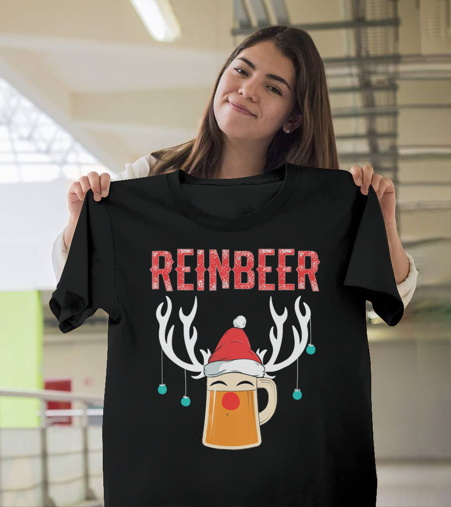 Reinbeer Christmas Antler Humor With Santa Hat Beer Mug T-Shirt
