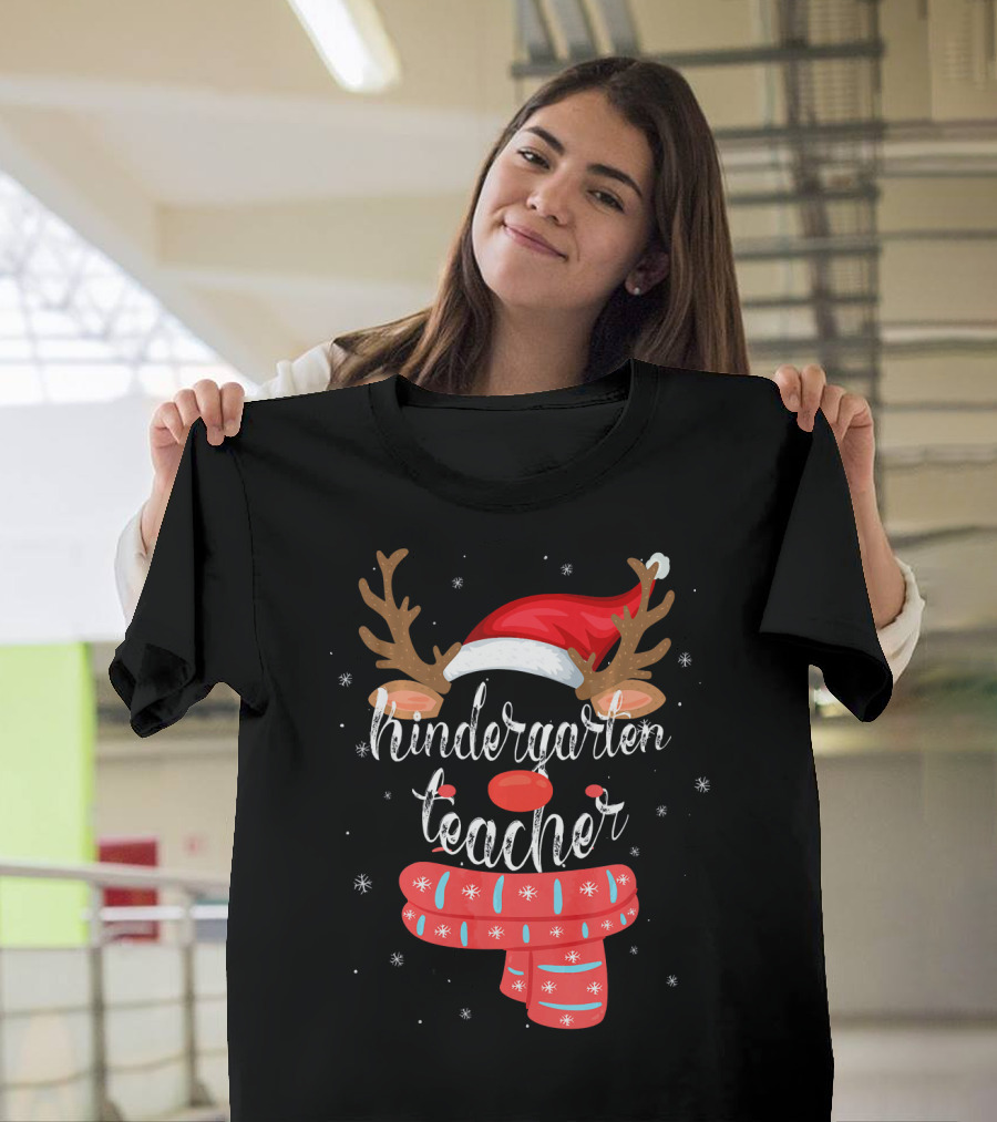 Kindergarten Teacher Reindeer Christmas Squad Matching T-Shirt