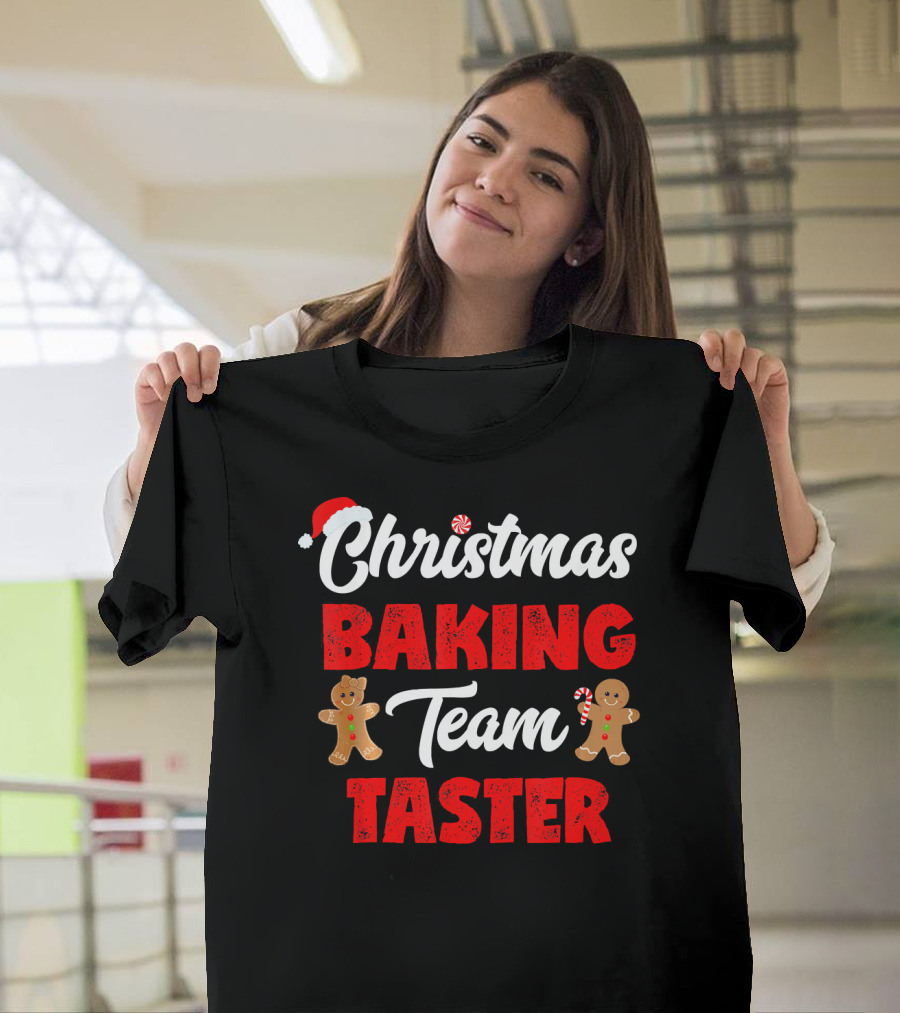Christmas Baking Team Taster Gingerbread Candy Cane Santa Hat T-Shirt