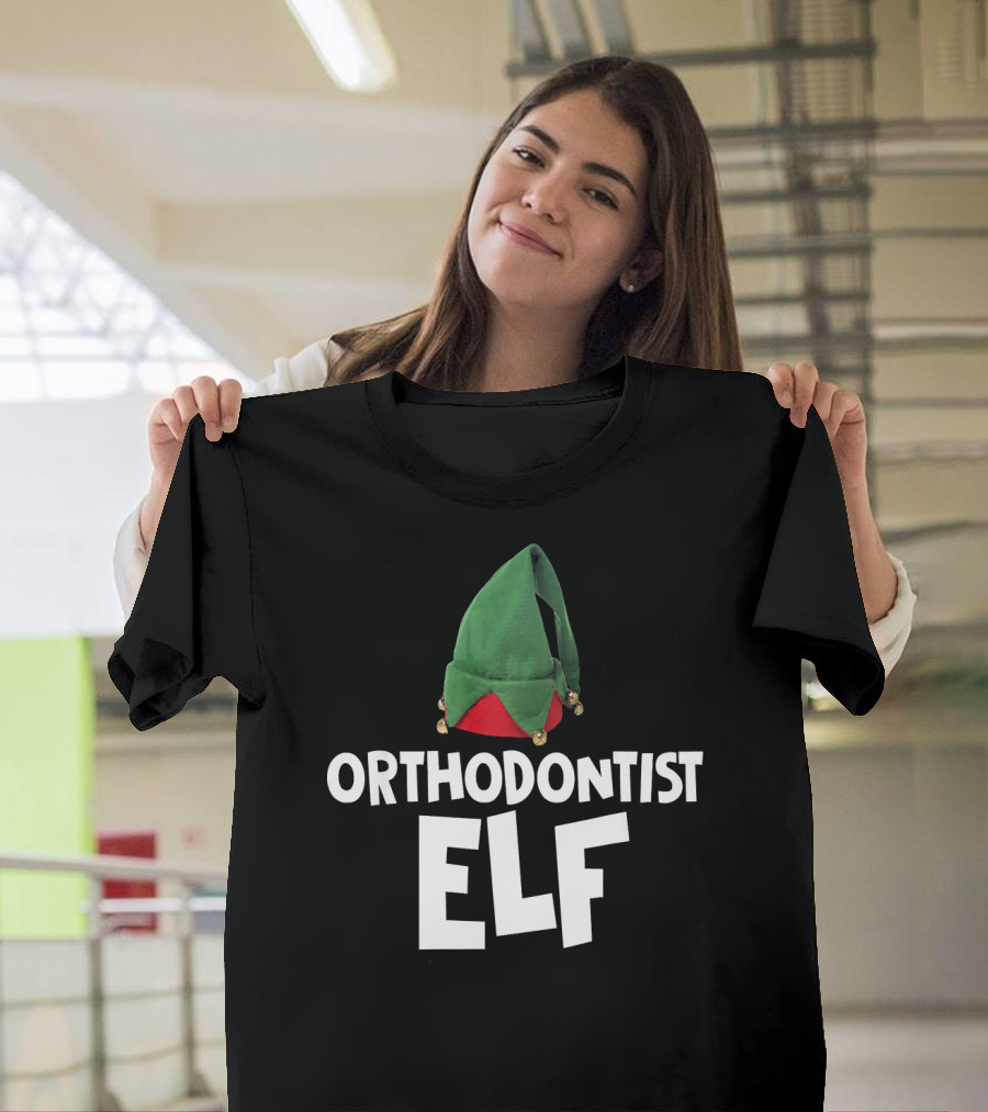 Orthodontist Elf With Green Santa Hat T-Shirt