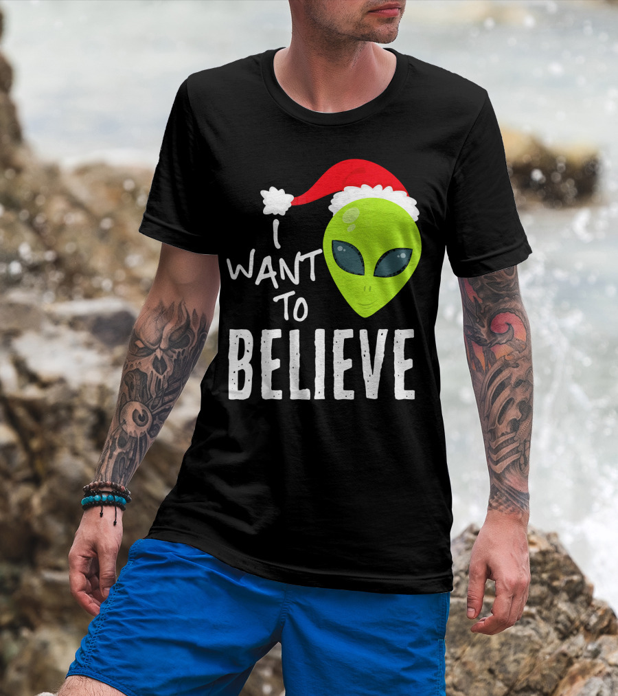 I Want To Believe Alien Santa Hat Christmas UFO T-Shirt