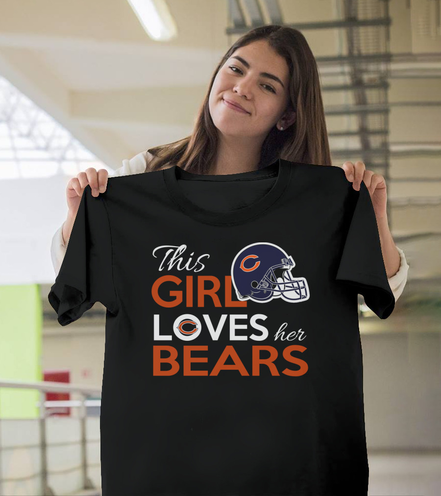 This Girl Loves Her Chicago Bears T-Shirt
