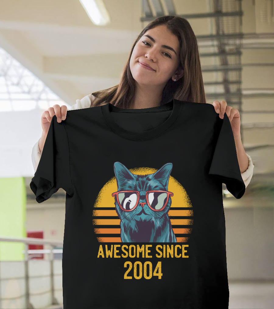 Best Cat Dad Ever Awesome Since 2004 Cool Cat with Sunglasses T-Shirt